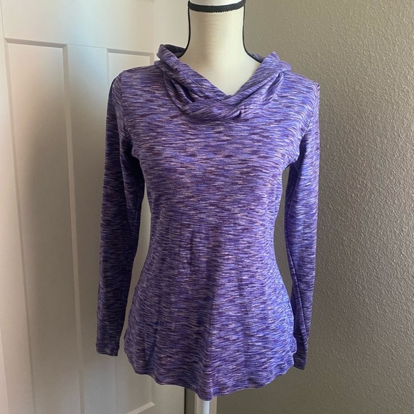 Colombia light weight long sleeve hooded top - Picture 1 of 2